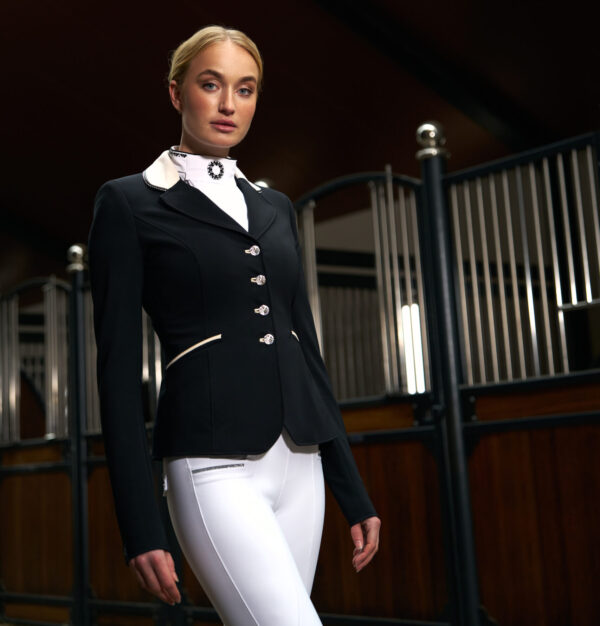 zwart rijjasje met witte details - Navy & Tan collectie black x off-white